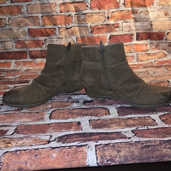 Dansko Women's Brown Nubuck Ankle Boots Size 38 - Picture 2 of 8